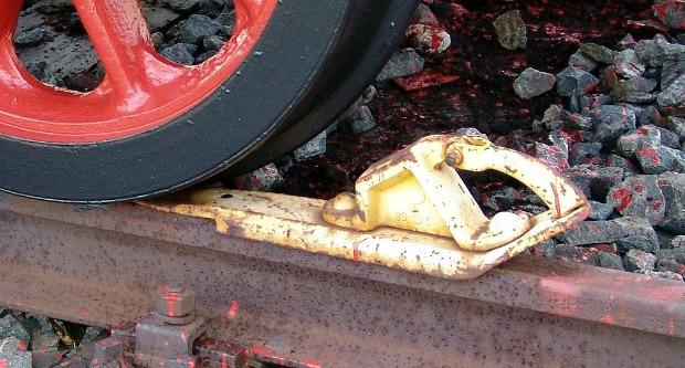 investigativ.ch: Goldener Bremsklotz gesucht