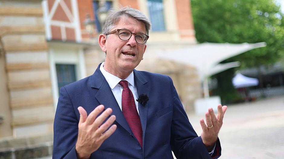 Sprachpolitik: Deutscher Kulturstaatsminister will keine Sternchen mehr sehen