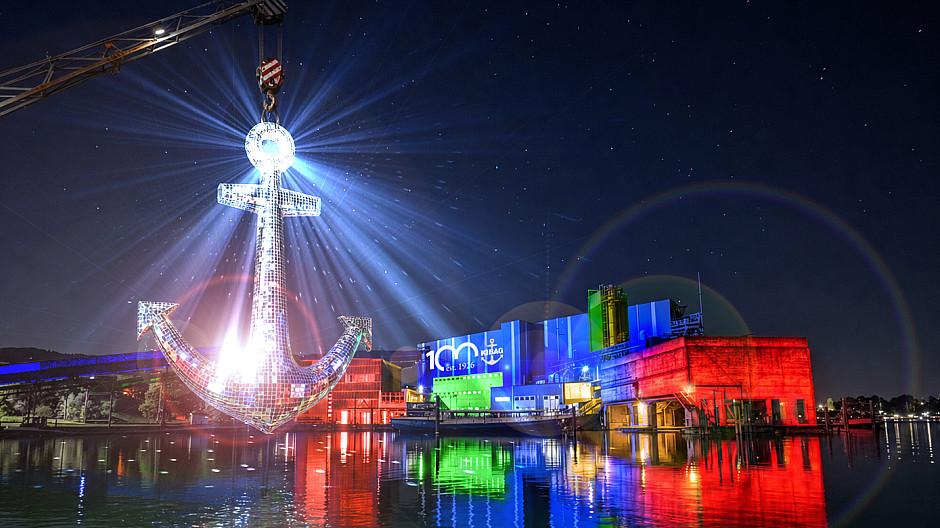 Aroma: Disco-Spiegelanker für 100 Jahre Kibag