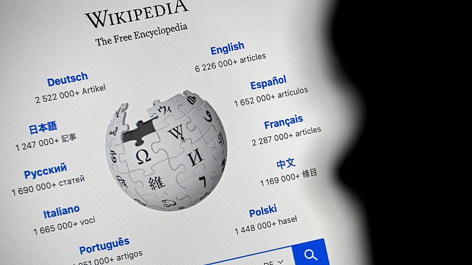 Wikipedia: Ein Jubiläum unter Druck
