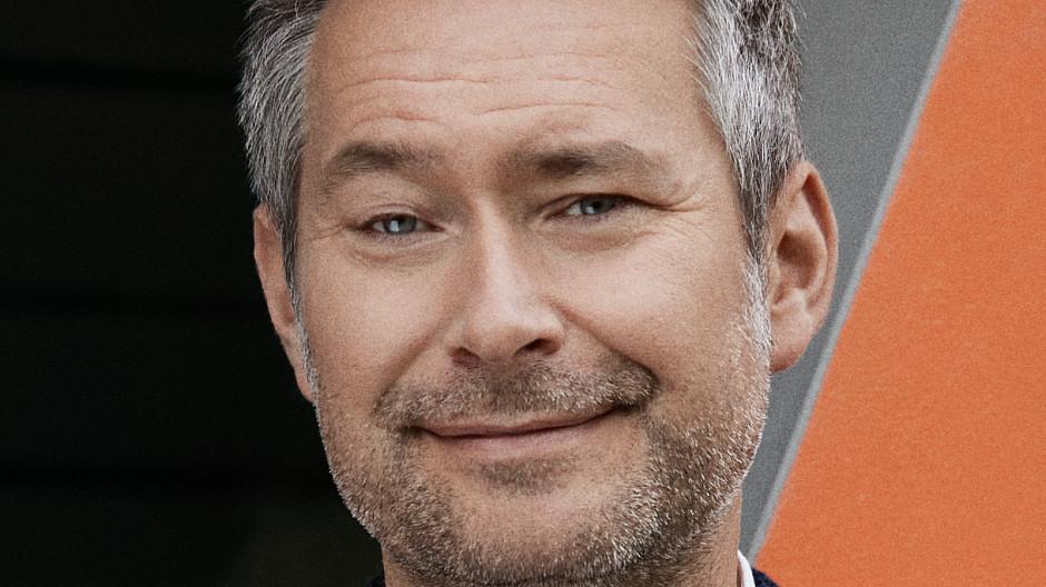 gfm-Marketing-Check mit Jan De Schepper, Chief Sales & Marketing Officer Swissquote Bank AG: «Es geht nicht darum, Ideen zu ersetzen, sondern darum, sie intelligenter zu machen»