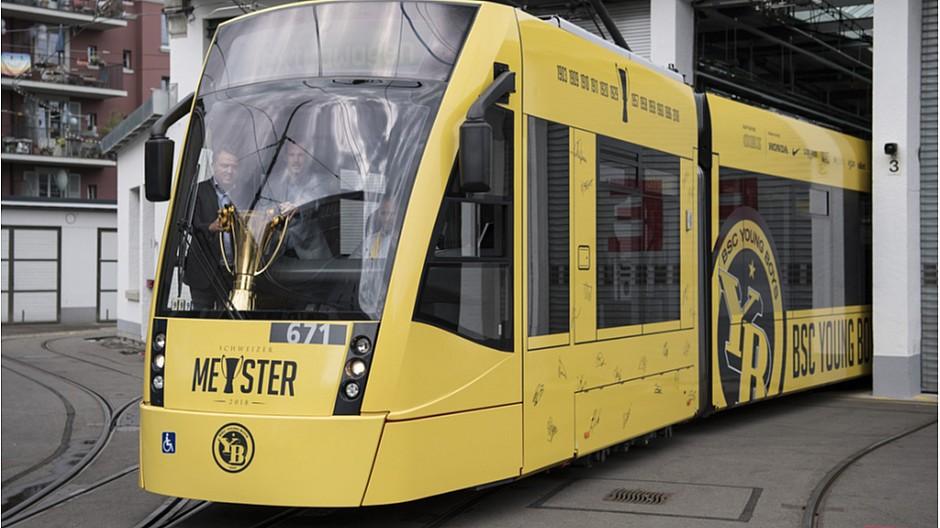 YB-Meistertram: Gelbschwarz durch die Bundesstadt