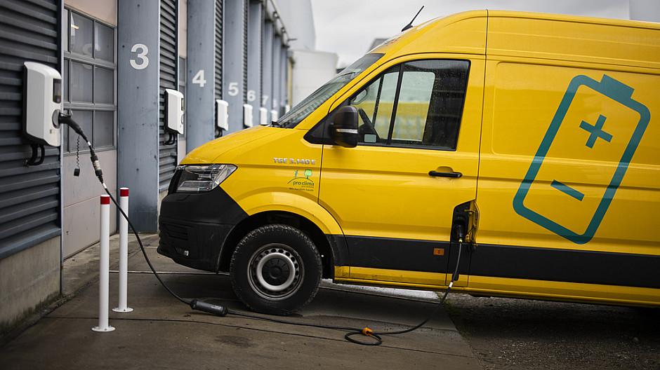 Post: In Zürich und Bern werden Briefe elektrisch ausgefahren