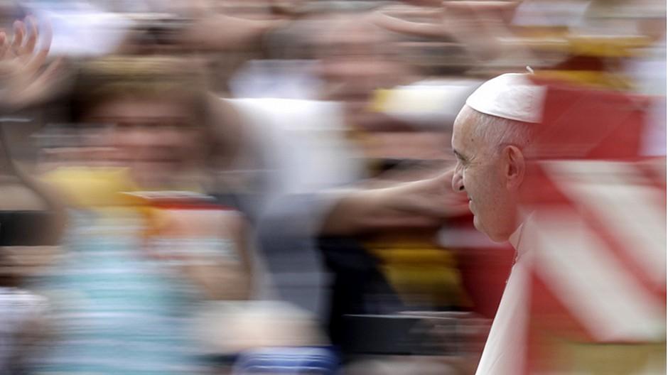 Papst Franziskus: Journalismus darf keine «Waffe» sein