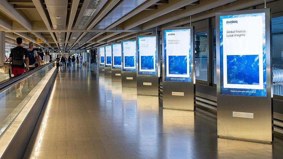 Outdoor Media: Kampagne mit Flugzeiten abgestimmt