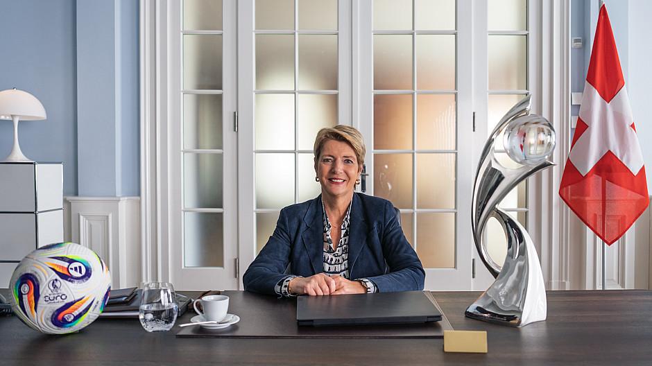 Schweiz Tourismus: Karin Keller-Sutter heisst EM-Teams willkommen