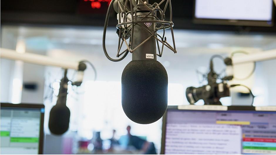 SRF: Maskenpflicht im Radiostudio Brunnenhof
