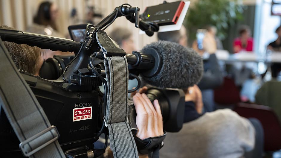 Halbierungsinitiative: Multimillionäre auf beiden Seiten
