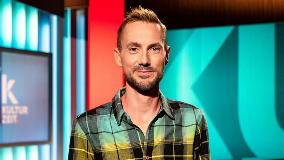 3sat: Nino Gadient moderiert die «Kulturzeit»