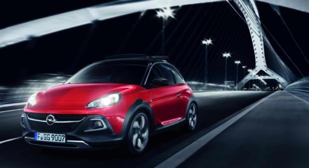 Opel: Mini-SUV Adam Rocks an der Street Parade 2014