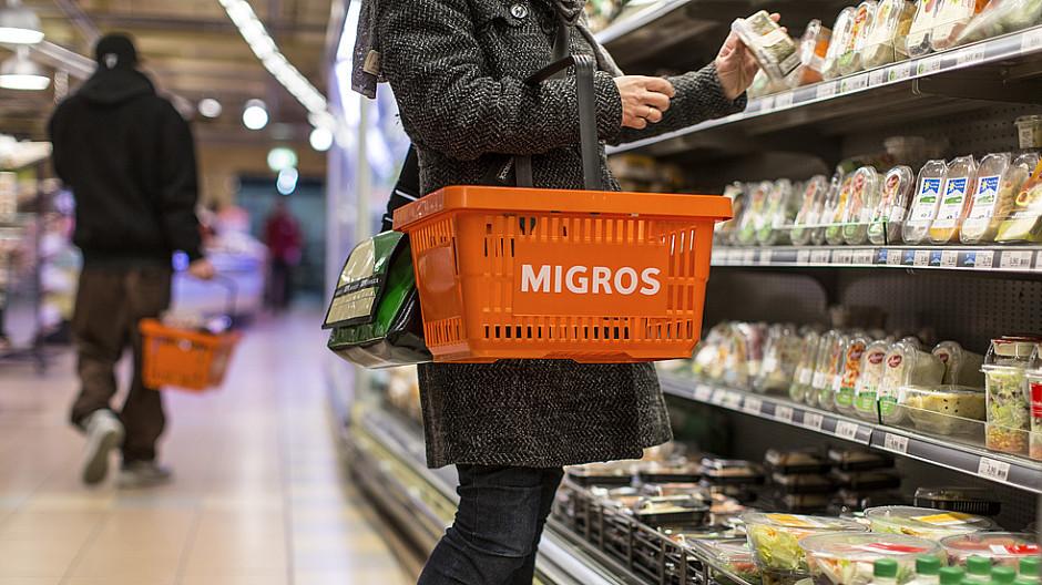 Identitätsindex 2024: Schweizer identifizieren sich mit der Migros