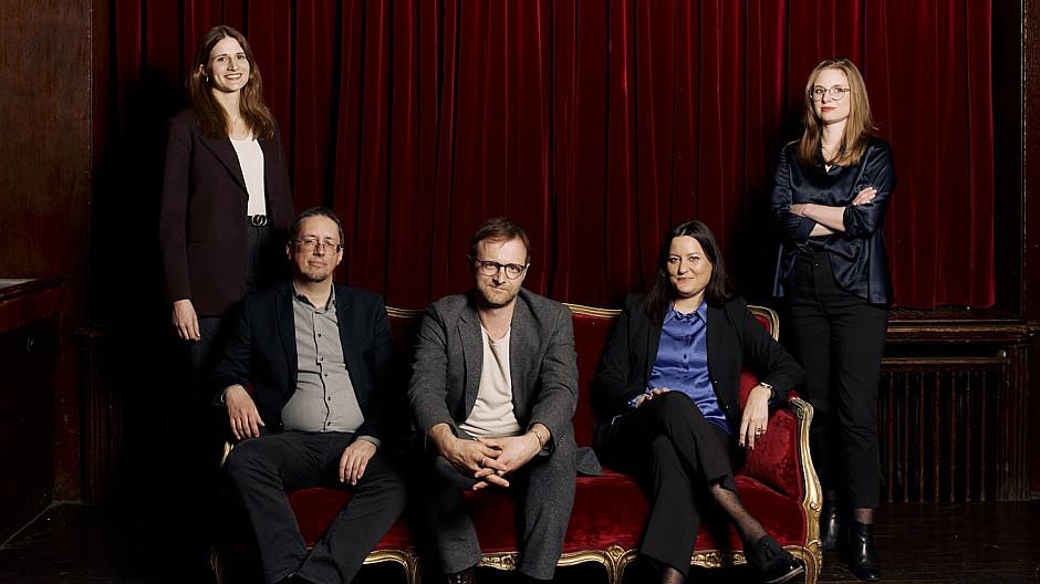 Podcasts: Tamedia und NZZ gehen unterschiedliche Wege