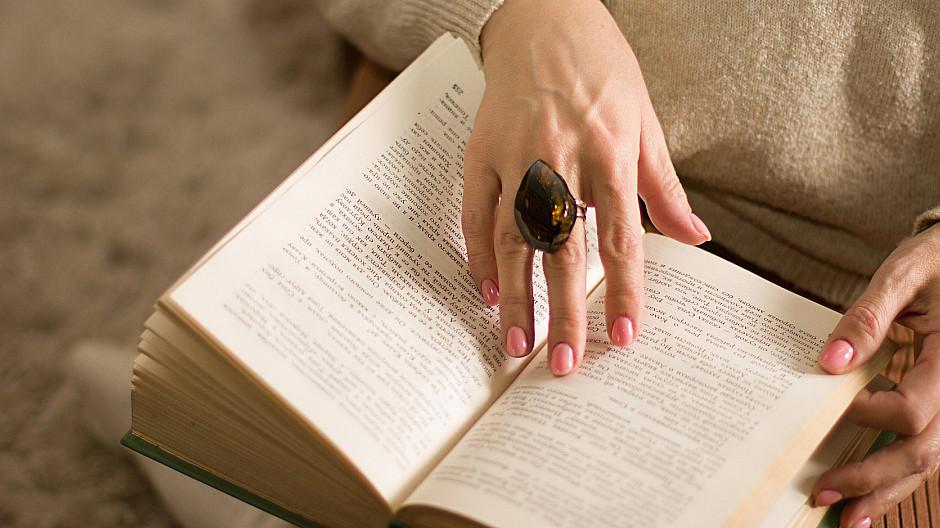 Buchhandel: Weniger Bücher unter den Weihnachtsbäumen