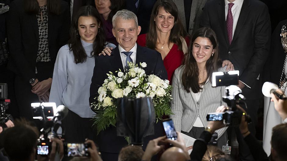 SRF: 377'000 verfolgten Jans' Wahl am Schweizer Fernsehen